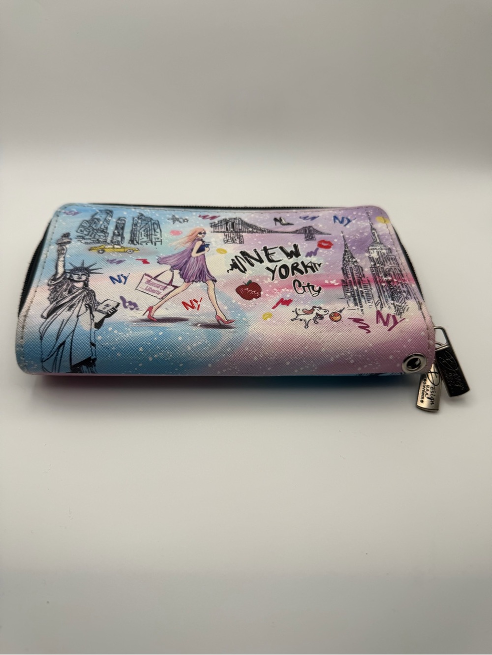 New York City Illustrated Zip-Around Wallet - Pink Blue